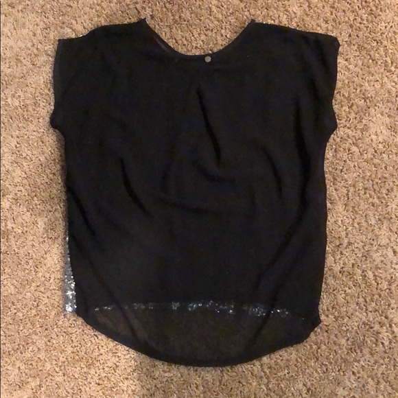 Chloe K sequined front top - Picture 3 of 3